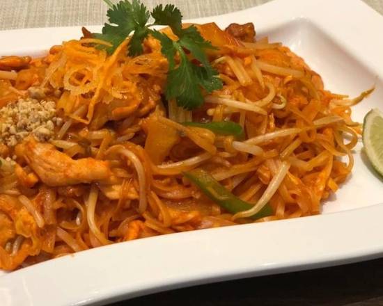 701. Pad Thai Chicken 泰式雞炒粉